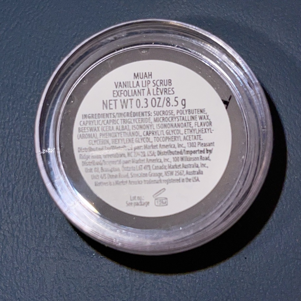Motives Muah Vanilla Lip Scrub